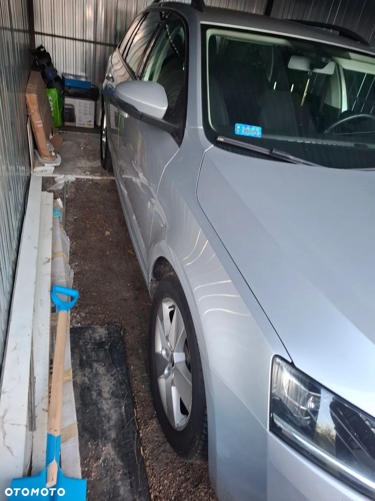 Skoda Octavia 1.6 TDI SCR Ambition - 19