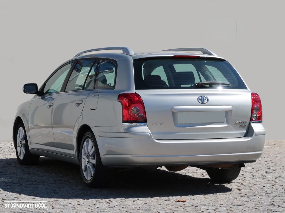 Toyota Avensis SW 2.0 D-4D Sol - 8