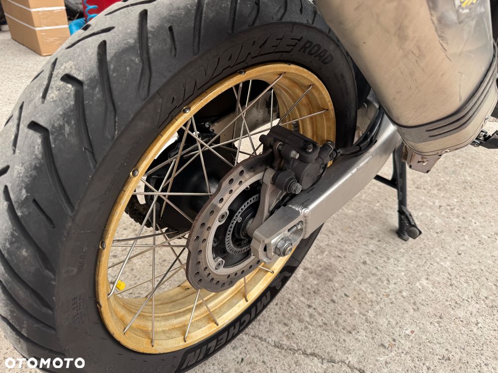 Honda CRF - 22