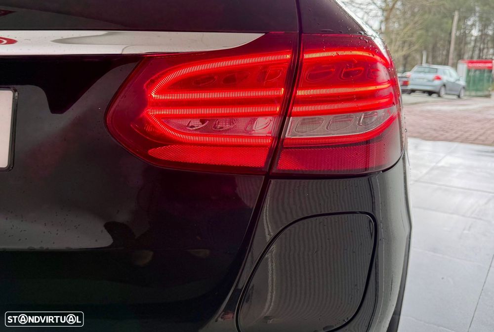 Mercedes-Benz C 350 e - 12