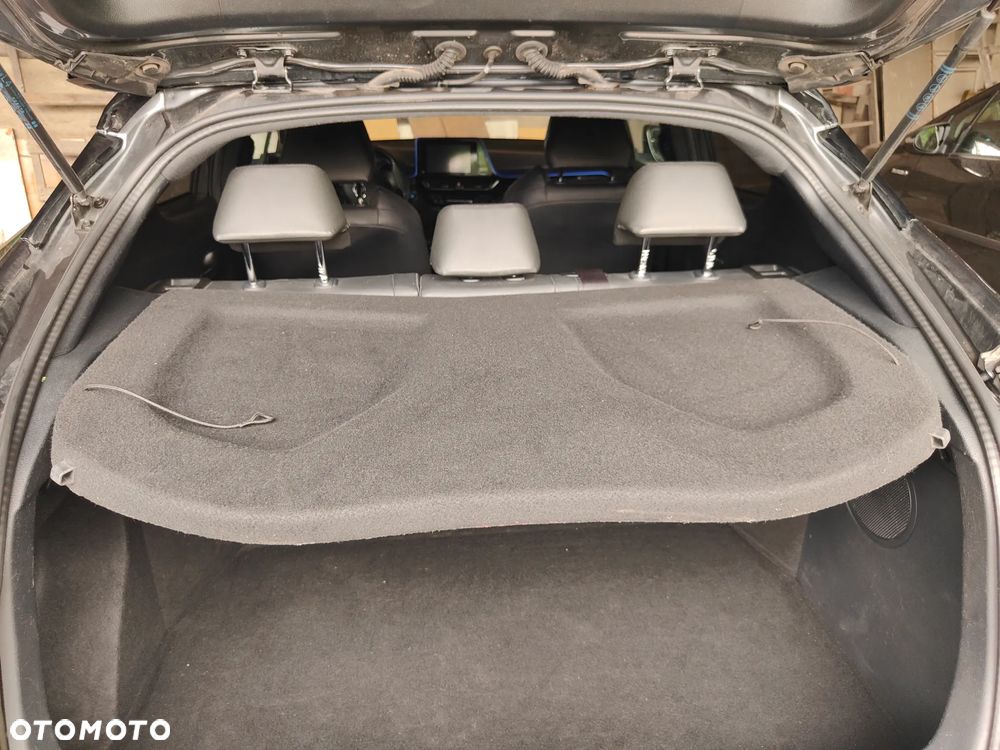 Toyota C-HR 1.2 T Premium CVT 4x4 - 7