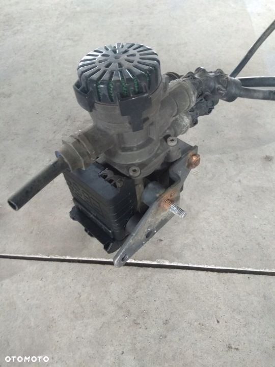 Zawór EBS Renault Range T Gama C T - 1