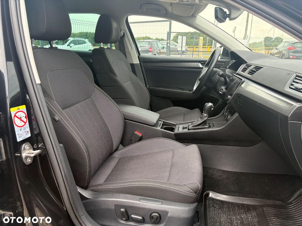 Skoda Superb 2.0 TSI DSG Ambition - 8