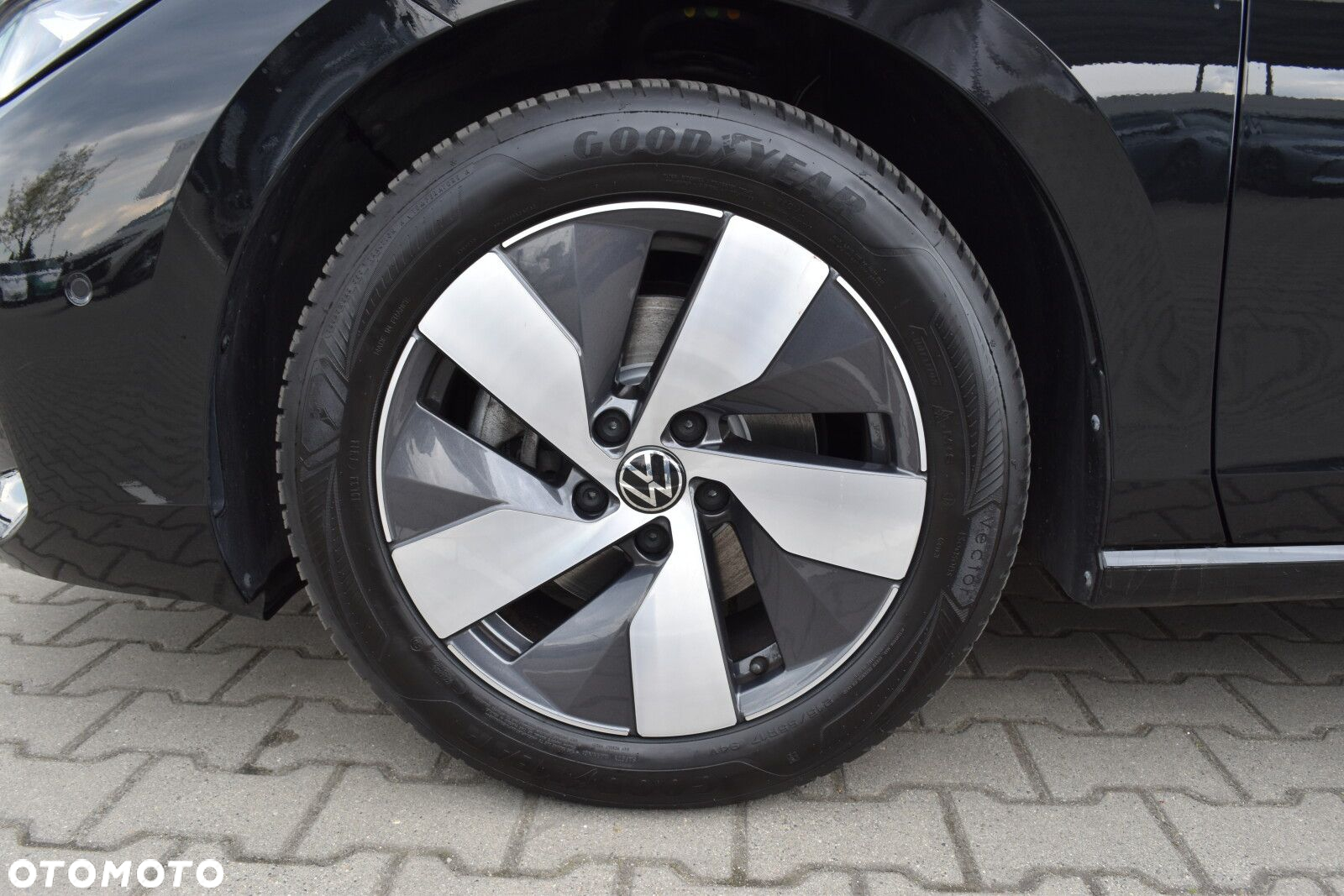 Volkswagen Passat 2.0 TDI EVO Business DSG - 31