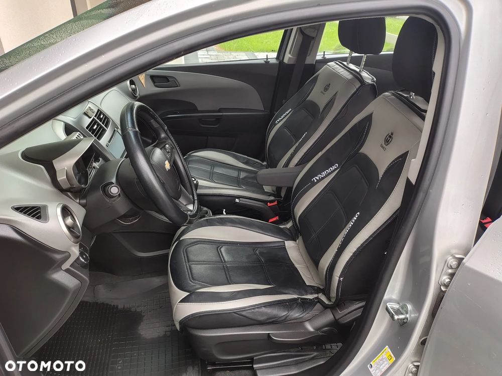 Chevrolet Aveo - 9
