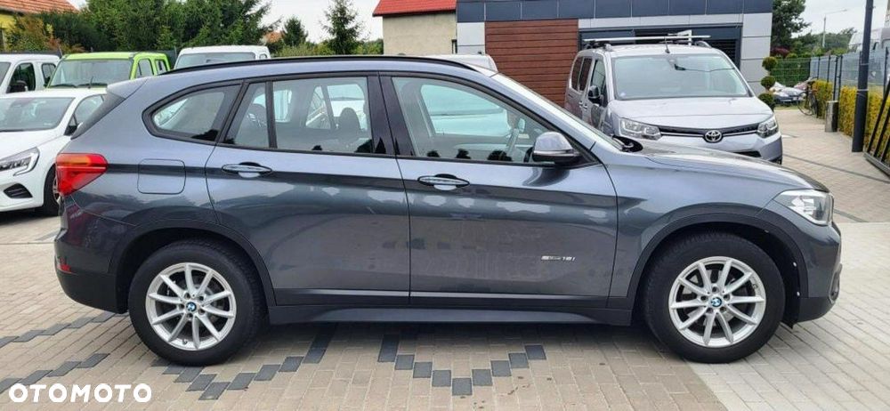 BMW X1 sDrive18i - 6