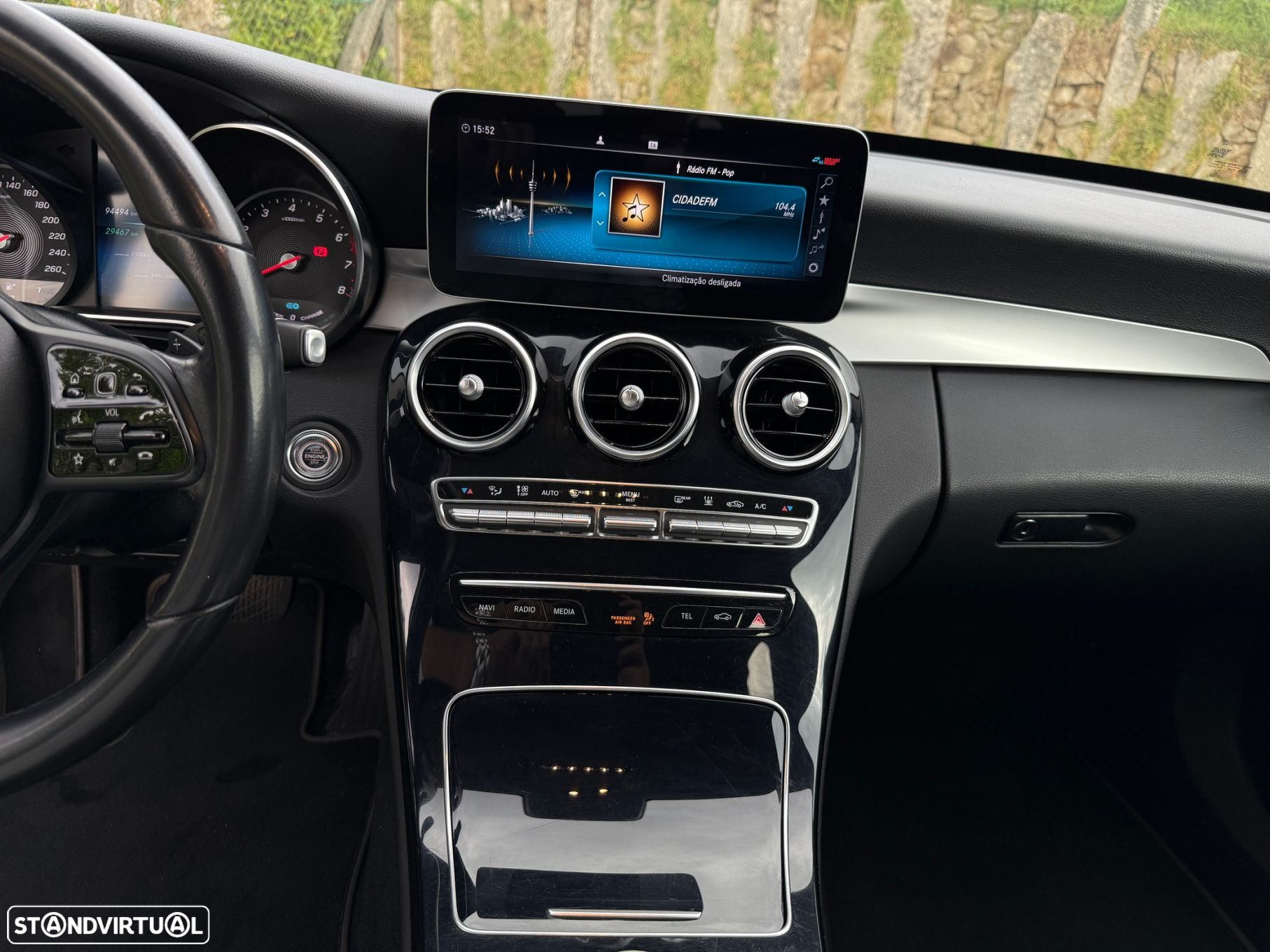 Mercedes-Benz C 300 e Avantgarde - 39
