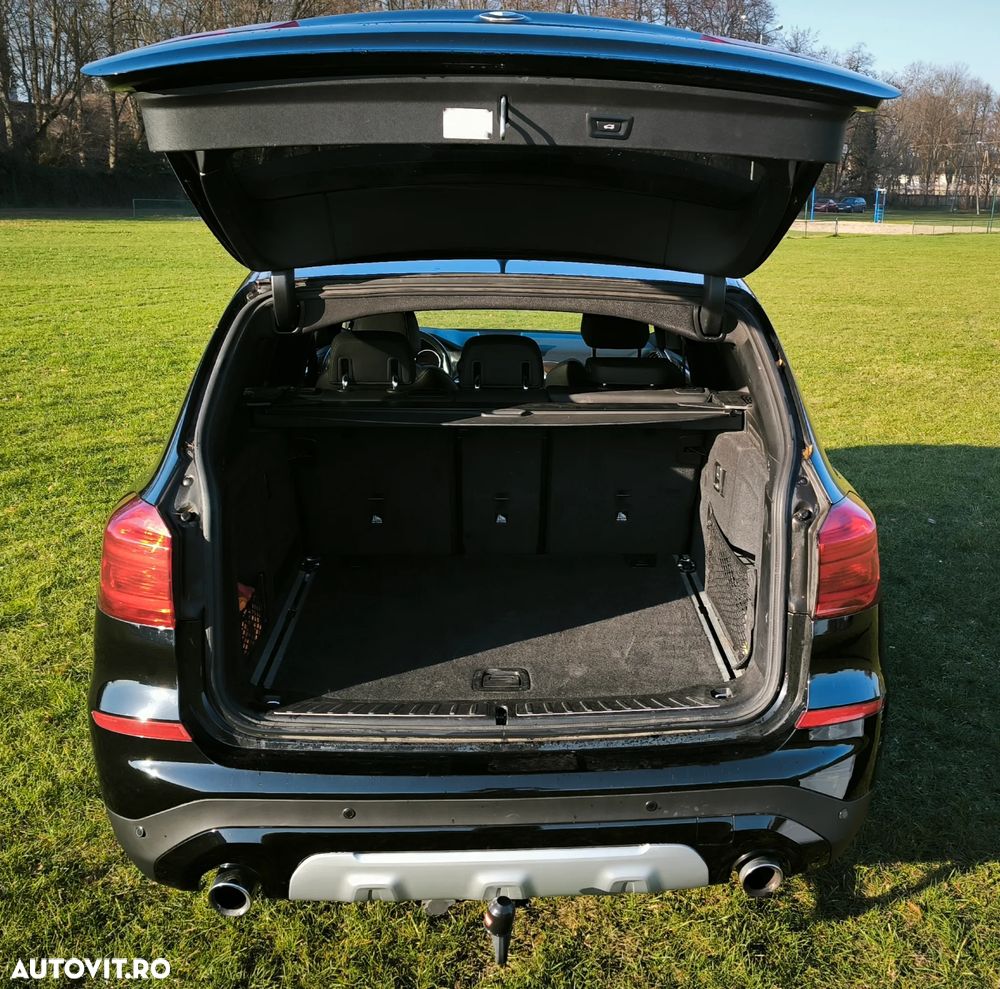 BMW X3 xDrive30i Aut. Advantage - 11