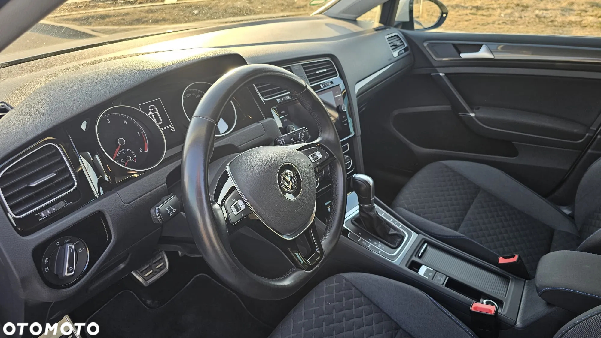Volkswagen Golf Variant 2.0 TDI DSG Join - 9
