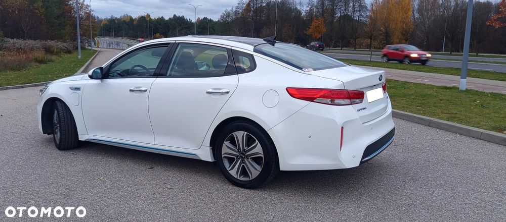 Kia Optima Plug-in Hybrid - 8