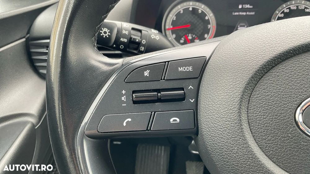 Hyundai i20 - 23
