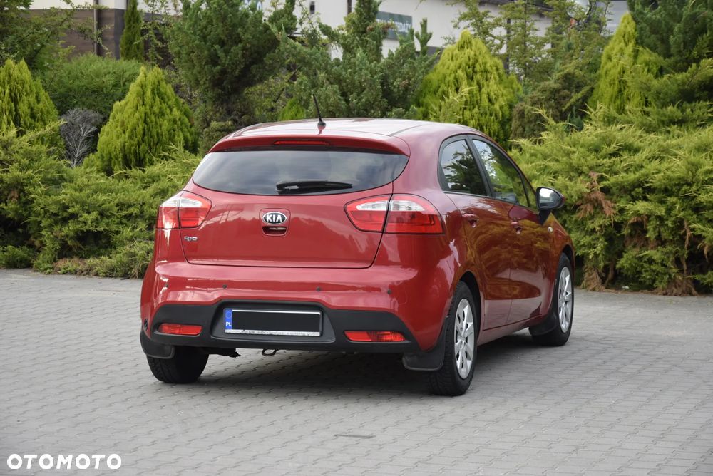 Kia Rio - 20