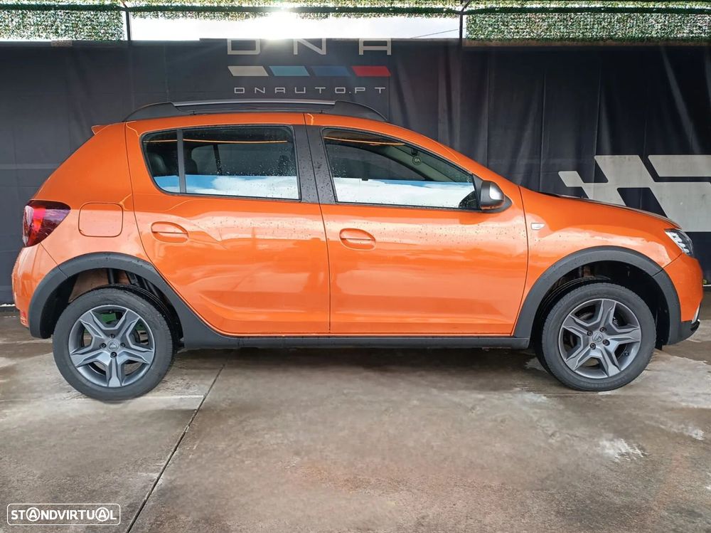 Dacia Sandero Stepway TCe 90 Easy-R S&S Celebration - 3
