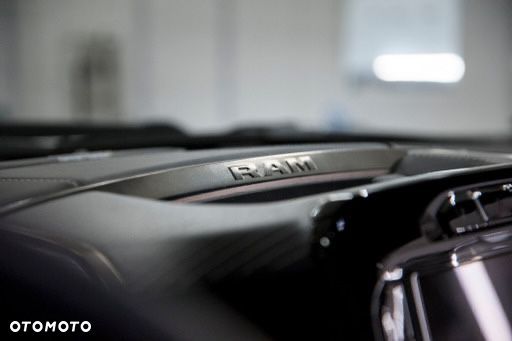 RAM 1500 5.7 Crew Cab Limited - 21