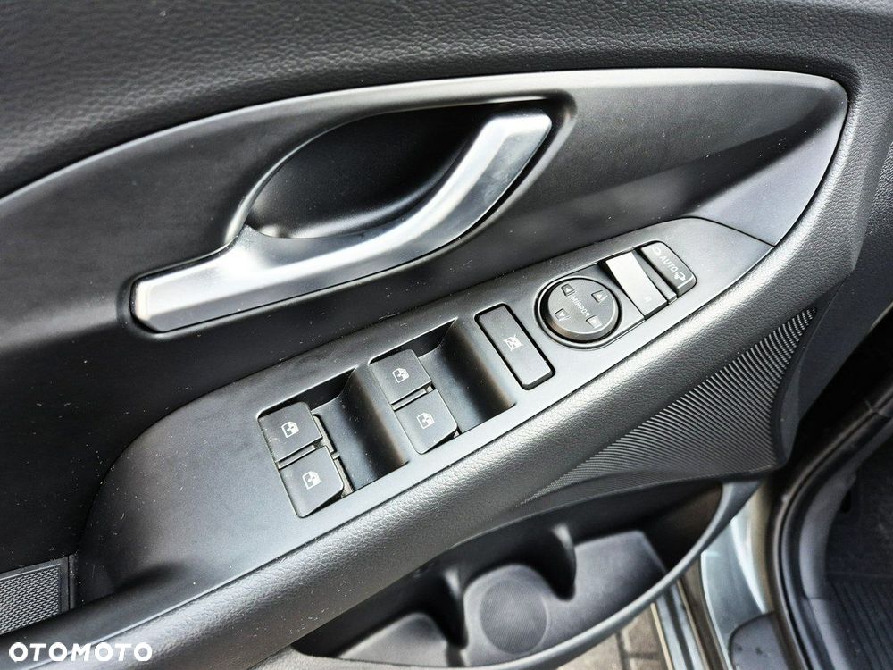 Hyundai i30 - 13