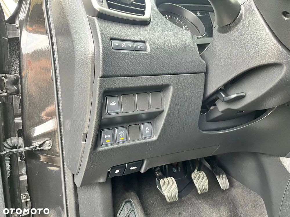 Nissan Qashqai 1.6 DIG-T Tekna - 19