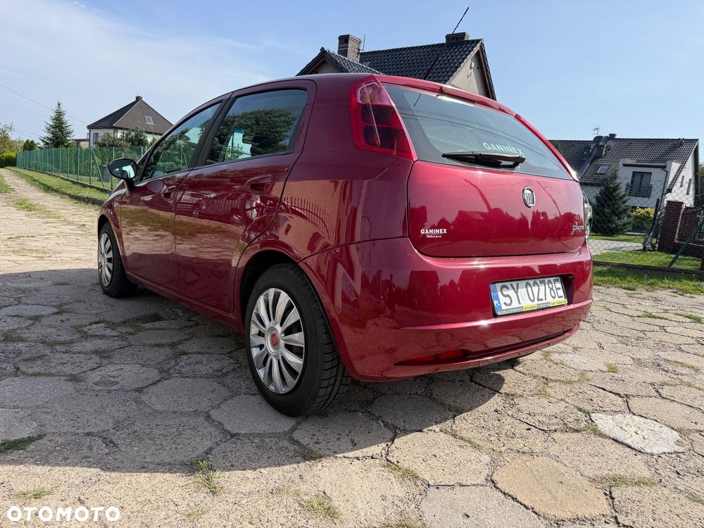 Fiat Punto 1.4 16V Dynamic - 11