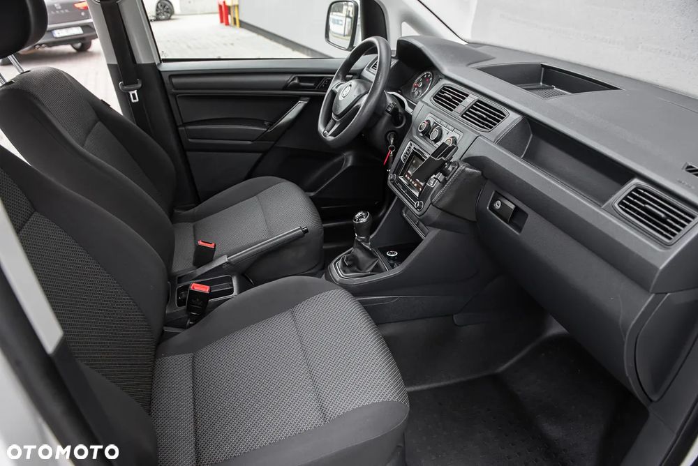 Volkswagen Caddy Maxi - 23