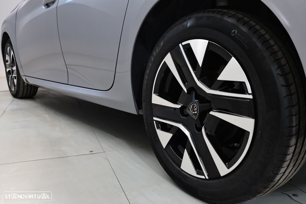 Peugeot 208 1.2 PureTech Allure - 13