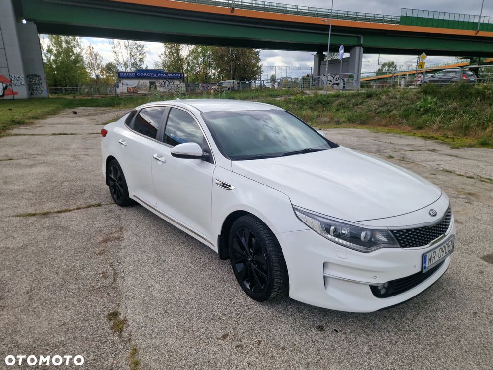 Kia Optima - 18
