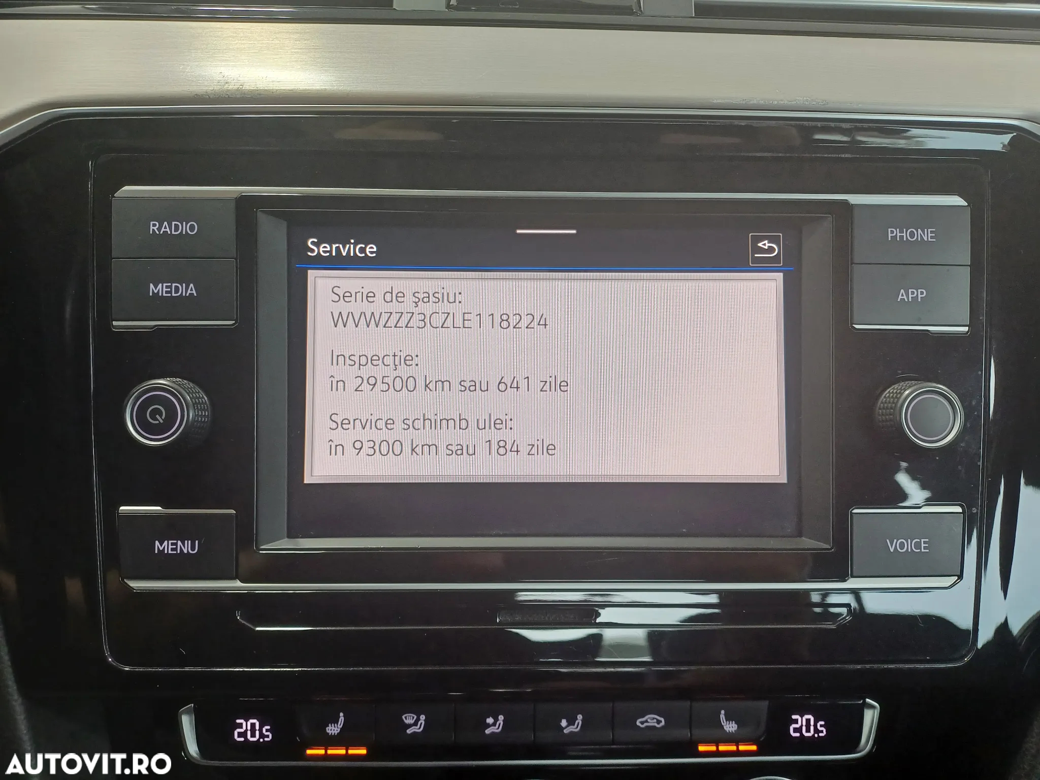 Volkswagen Passat 2.0 TDI DSG Highline - 19