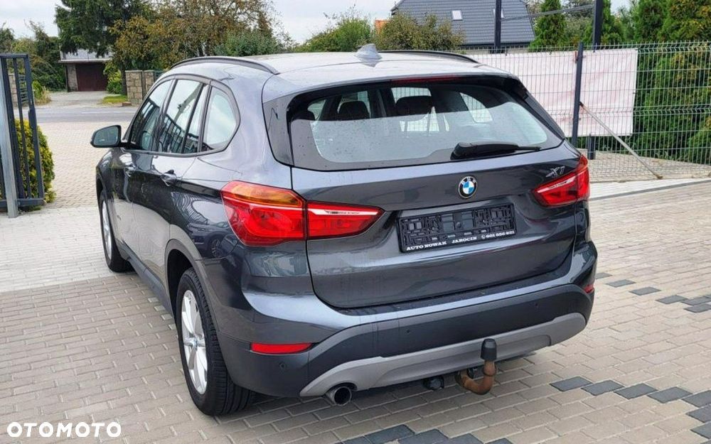 BMW X1 sDrive18i - 3