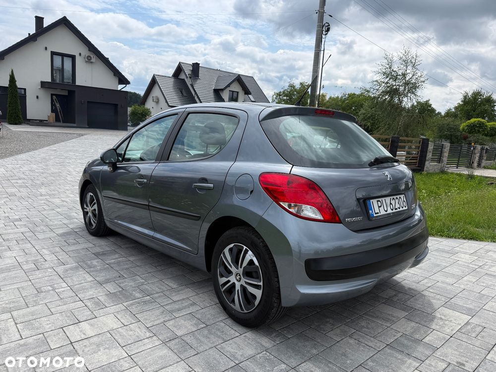 Peugeot 207 1.4 HDi Presence Euro5 - 6