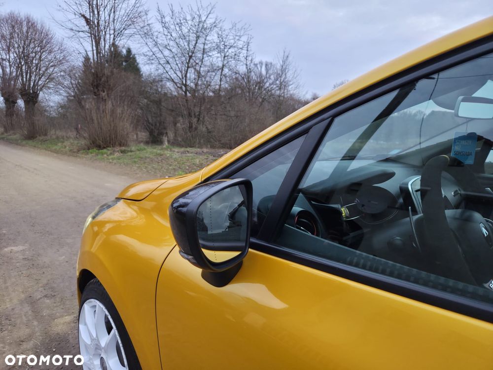 Renault Clio TCe 220 EDC R.S Trophy - 6