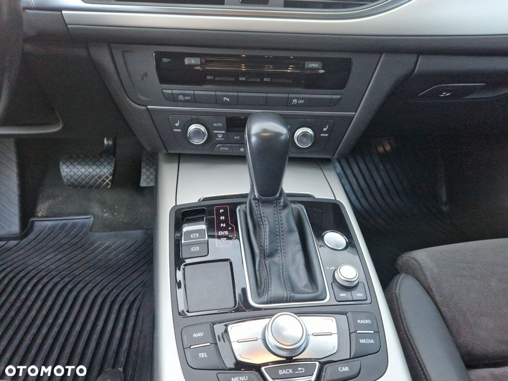Audi A6 Avant - 16