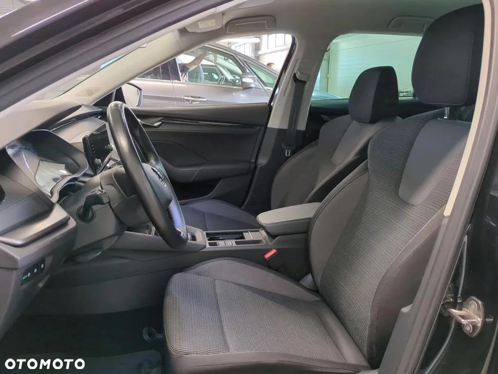 Skoda Octavia 1.5 TSI ACT Ambition - 8
