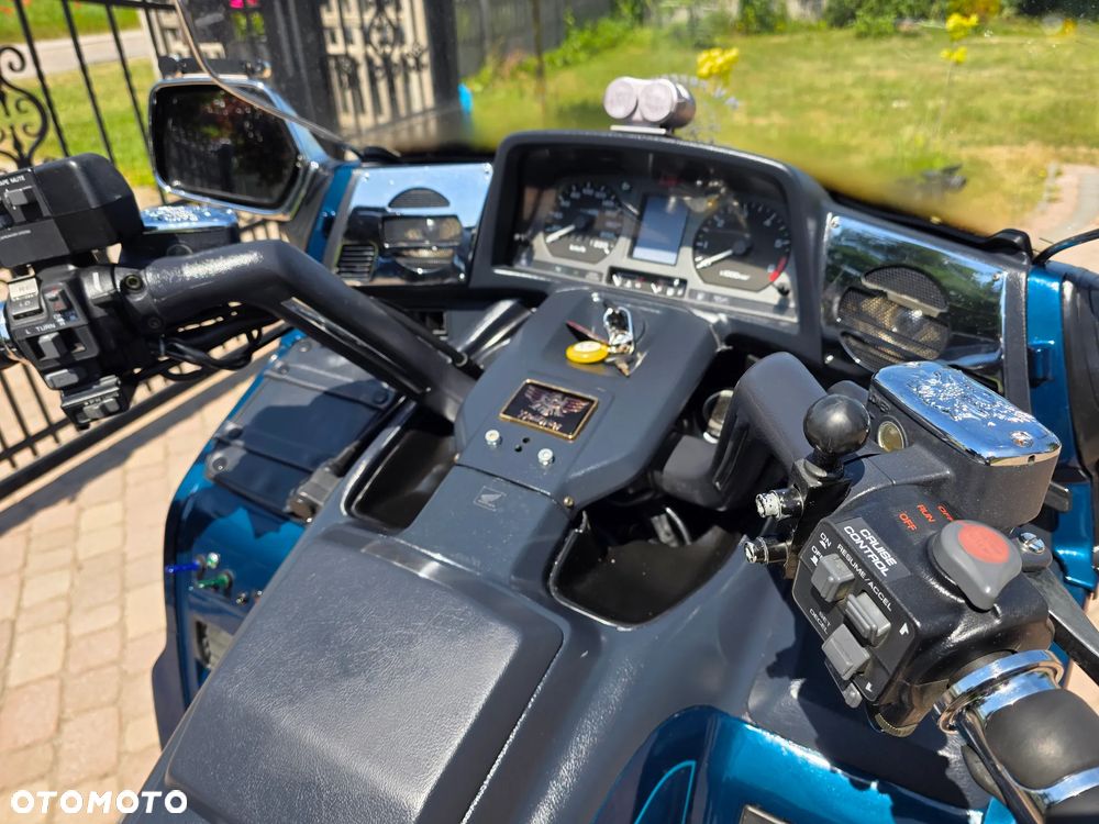 Honda GL - 39