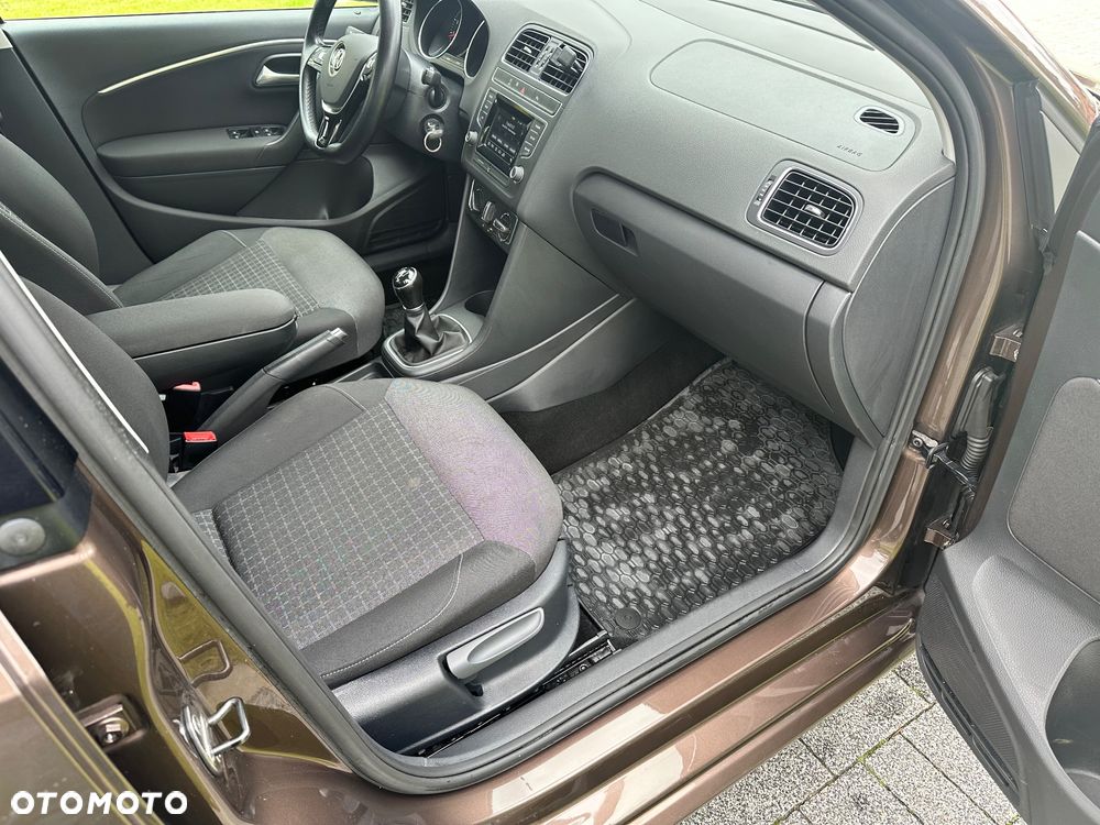 Volkswagen Polo 1.2 TSI BMT Comfortline - 16