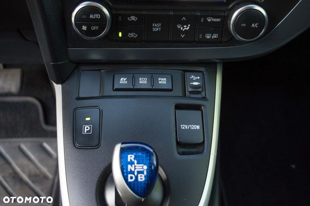 Toyota Auris - 21