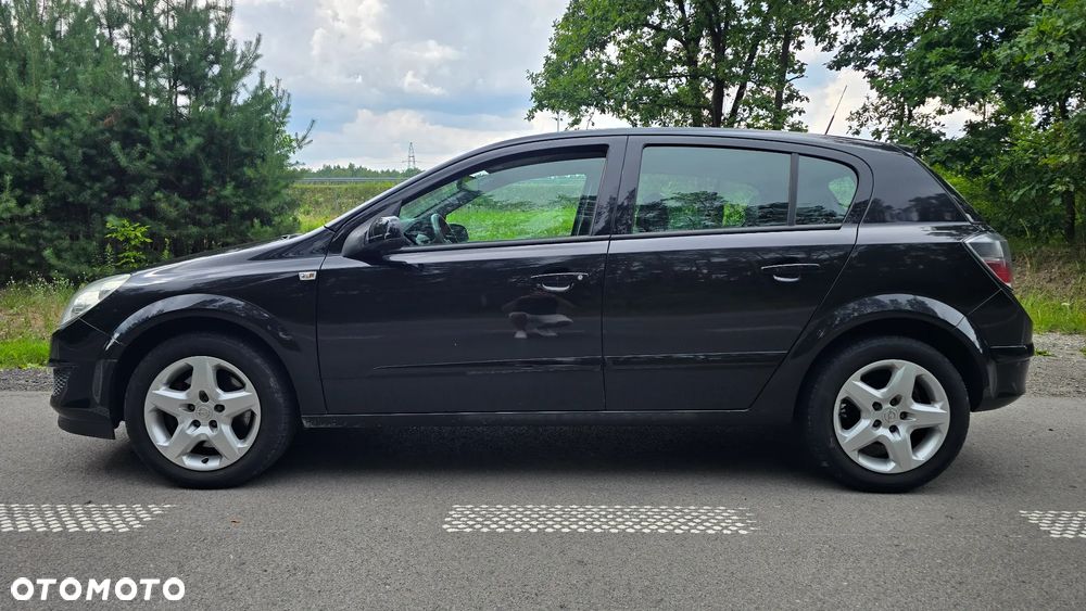 Opel Astra 1.9 CDTI - 8