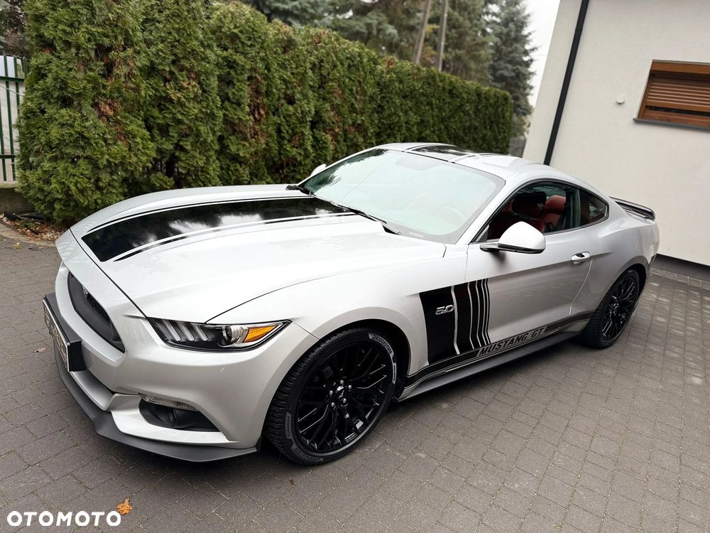 Ford Mustang - 2