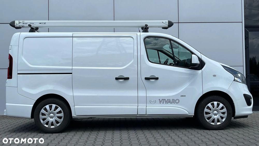 Opel Vivaro - 8