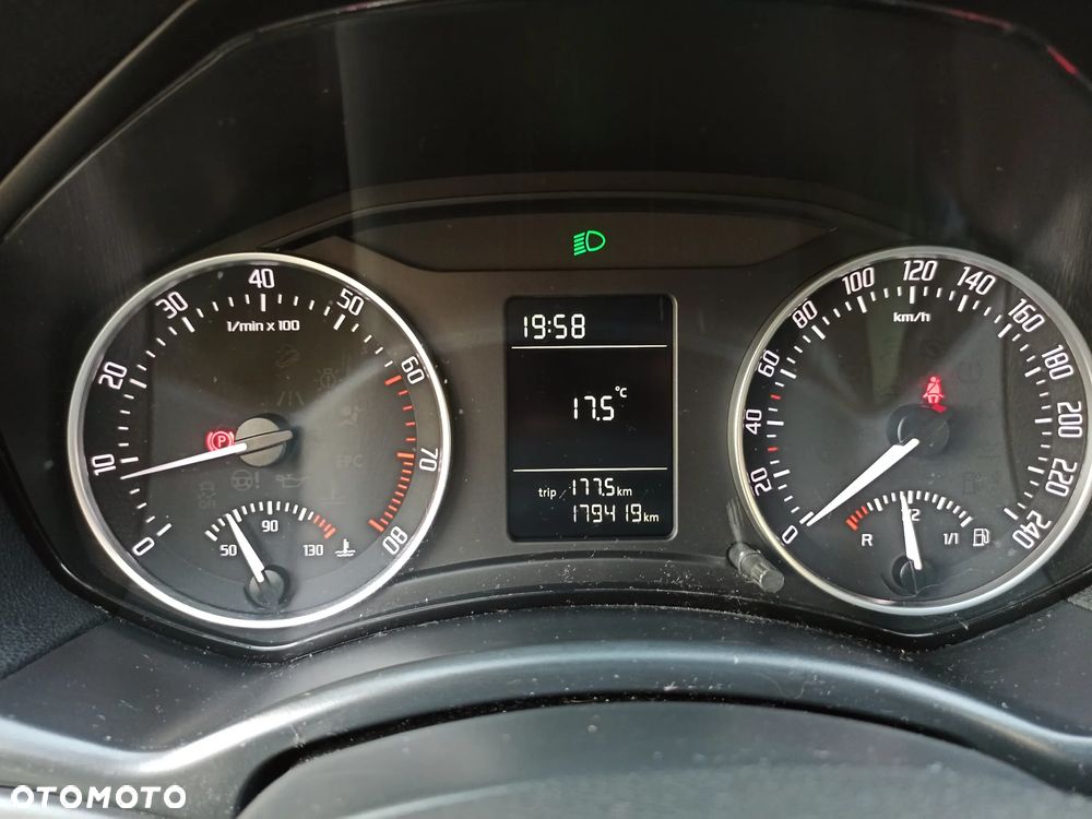 Skoda Octavia 1.6 - 21