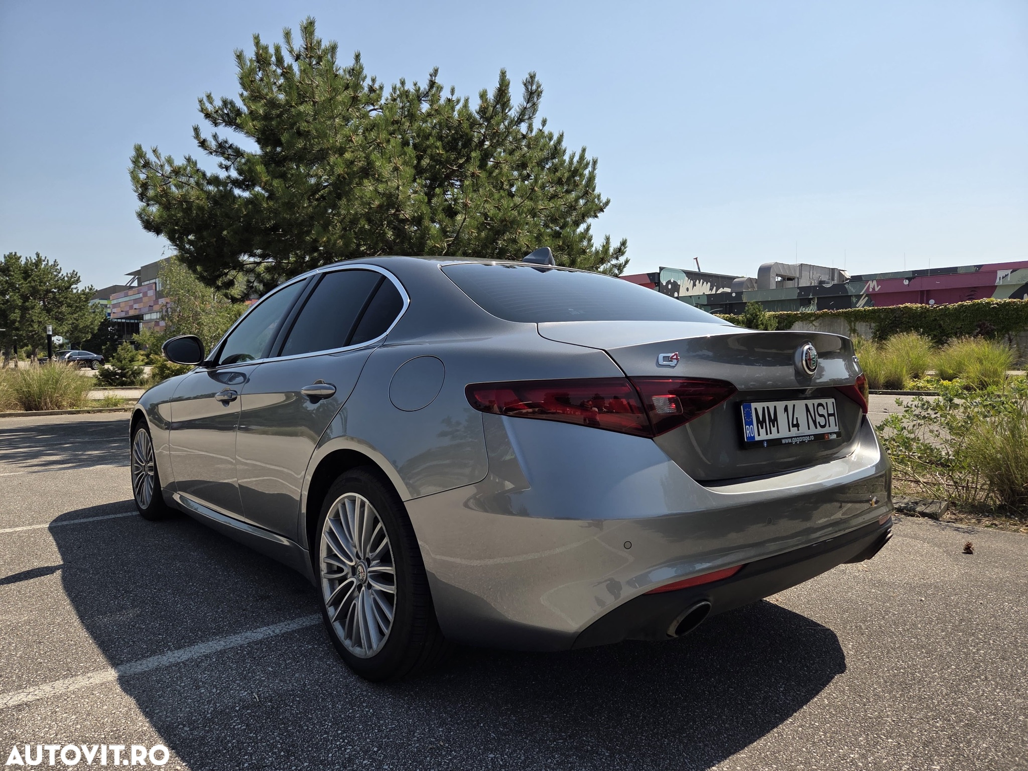 Alfa Romeo Giulia 2.0 Turbo AWD AT8 Veloce - 17
