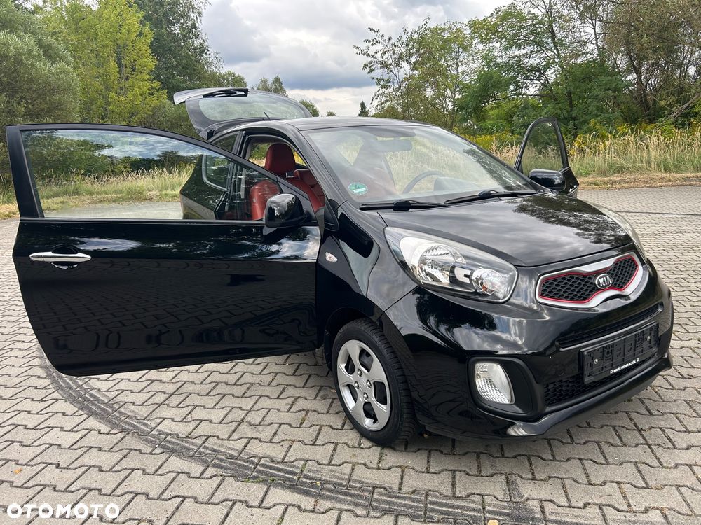 Kia Picanto 1.0 Fifa World Cup Edition - 20