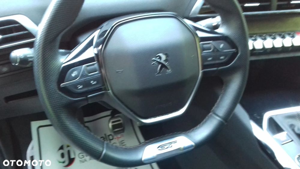 Peugeot 3008 1.2 PureTech GT S&S - 24