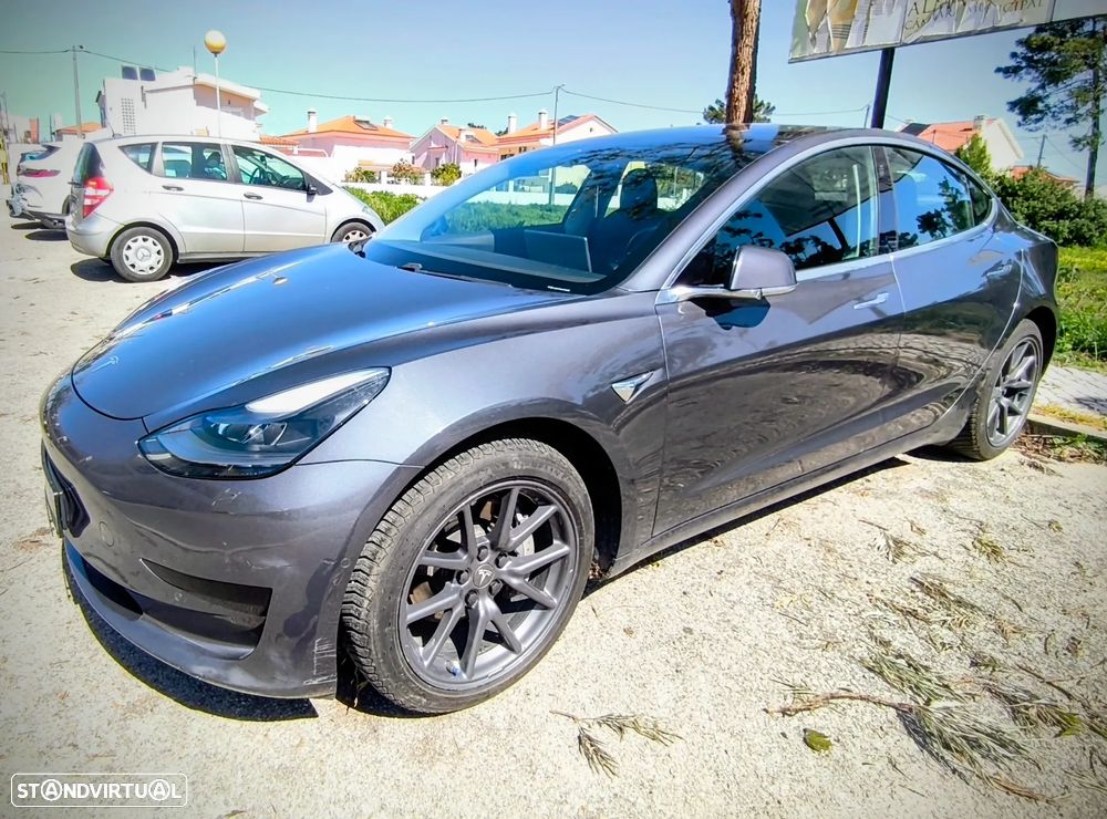 Tesla Model 3 Standard Range Plus RWD - 1