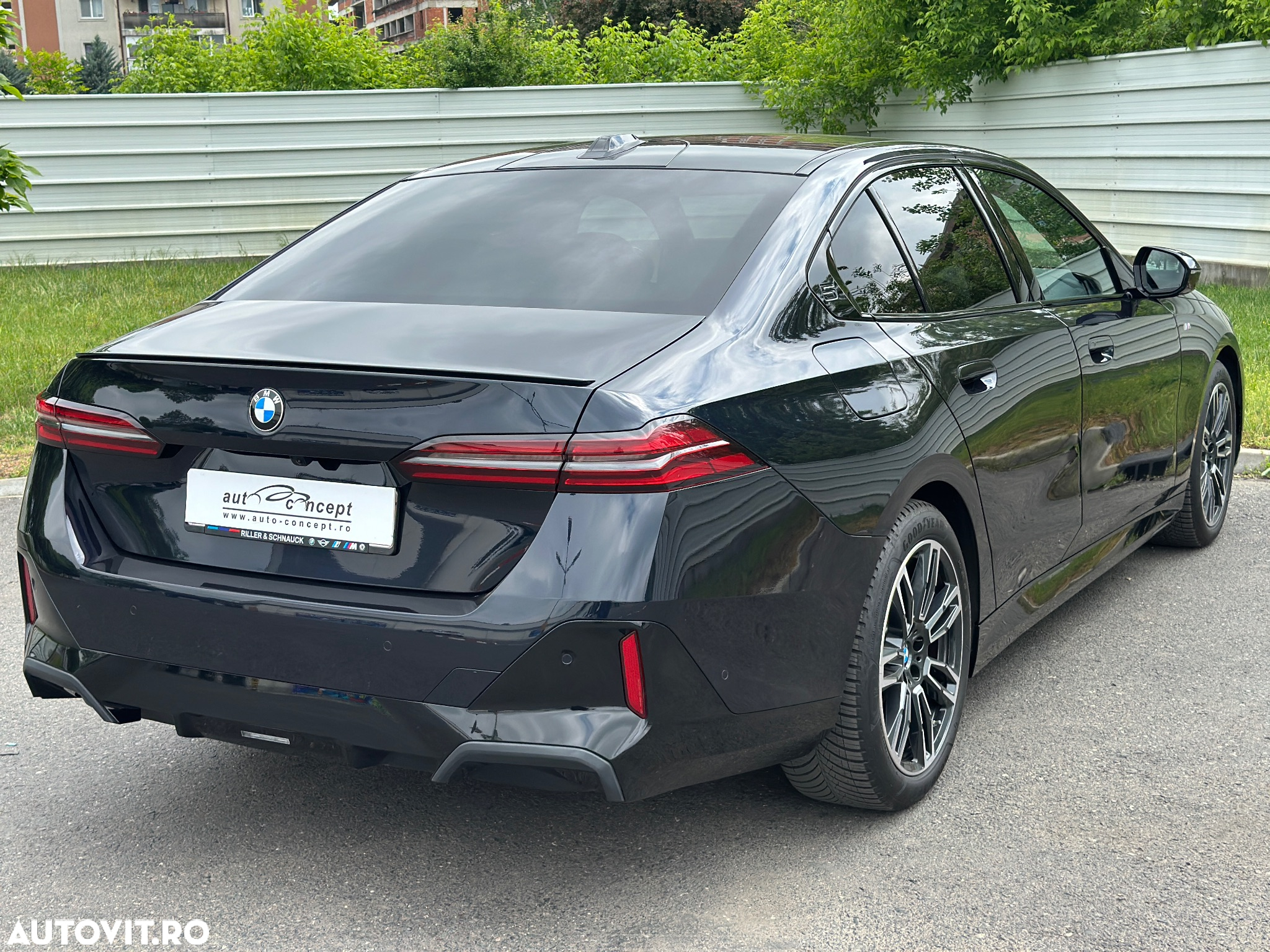 BMW Seria 5 - 22