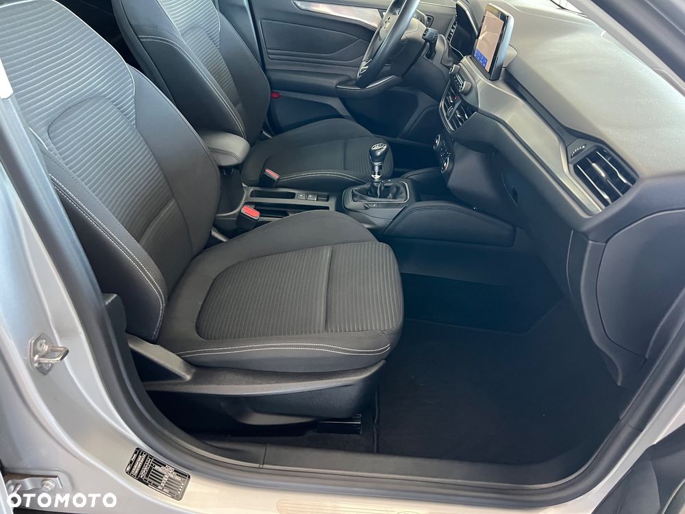 Ford Focus 1.0 EcoBoost mHEV Titanium - 41
