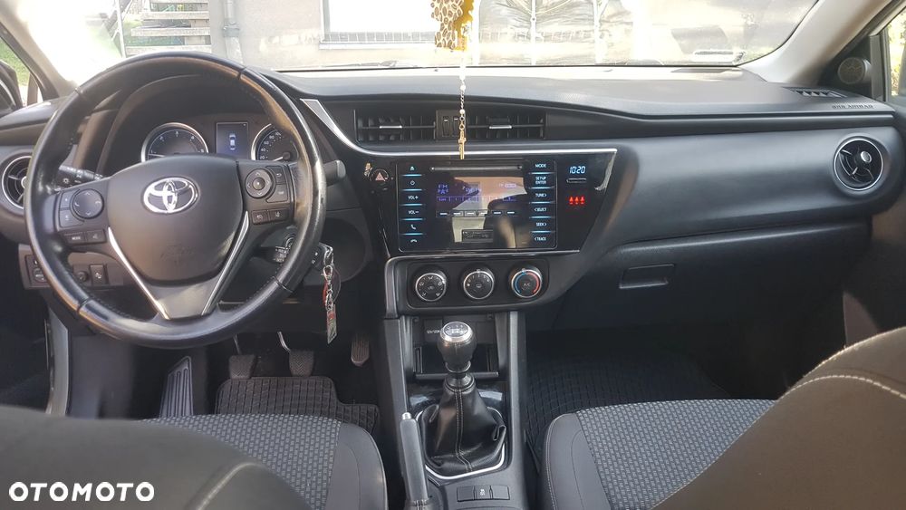 Toyota Corolla 1.4 D-4D Premium - 3