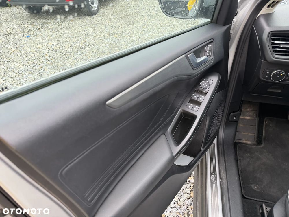 Ford Focus 2.0 EcoBlue Titanium Business - 10