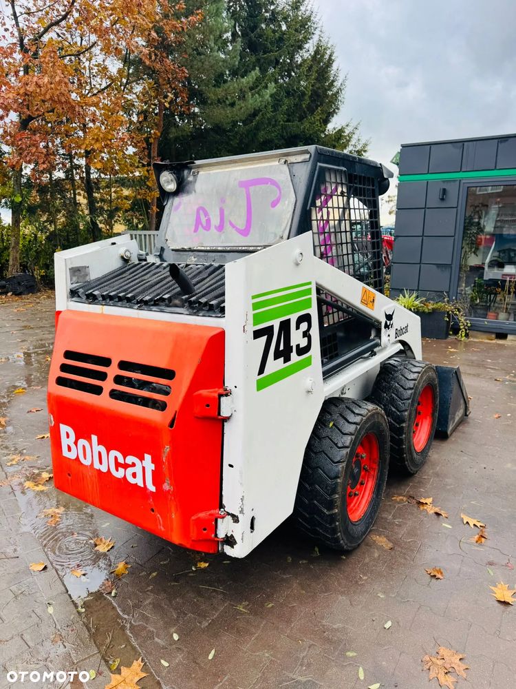 Bobcat 743 - 8