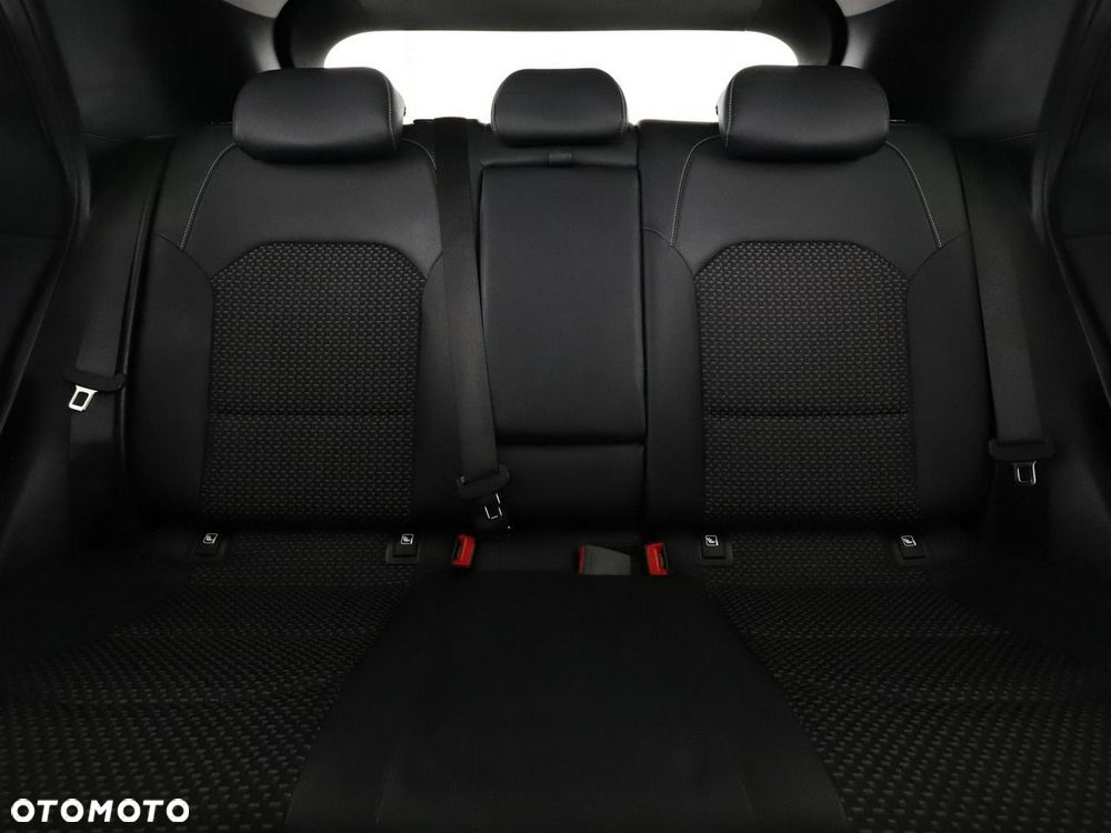 Kia XCeed 1.5 T-GDI OPF DCT7 XDITION - 19