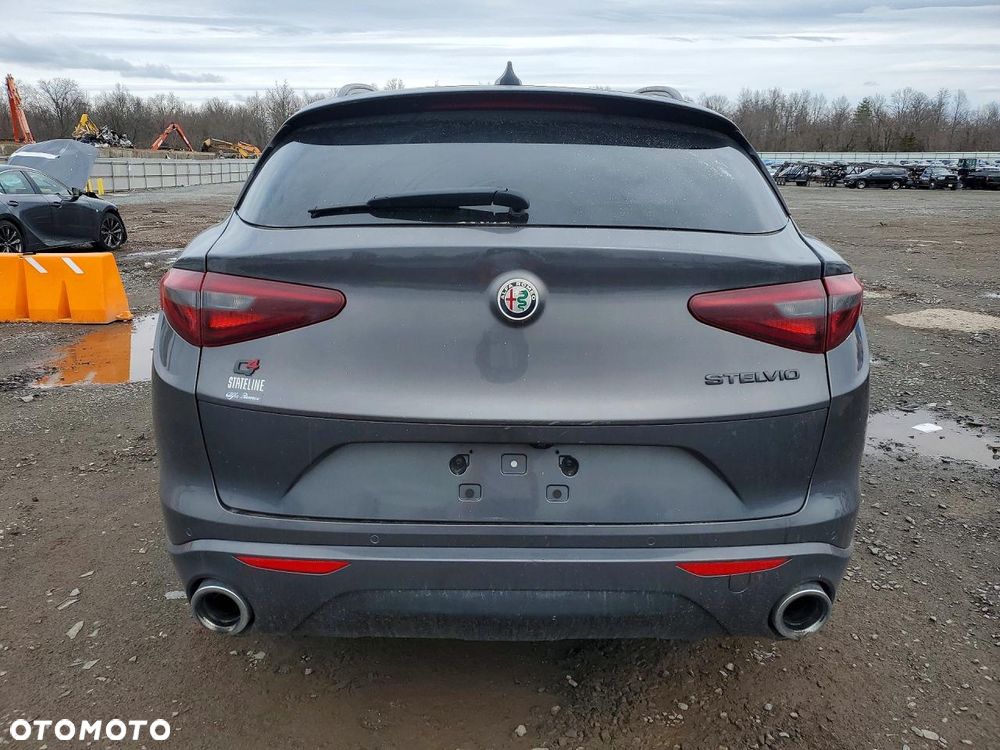 Alfa Romeo Stelvio 2.0 Turbo TI Q4 - 4