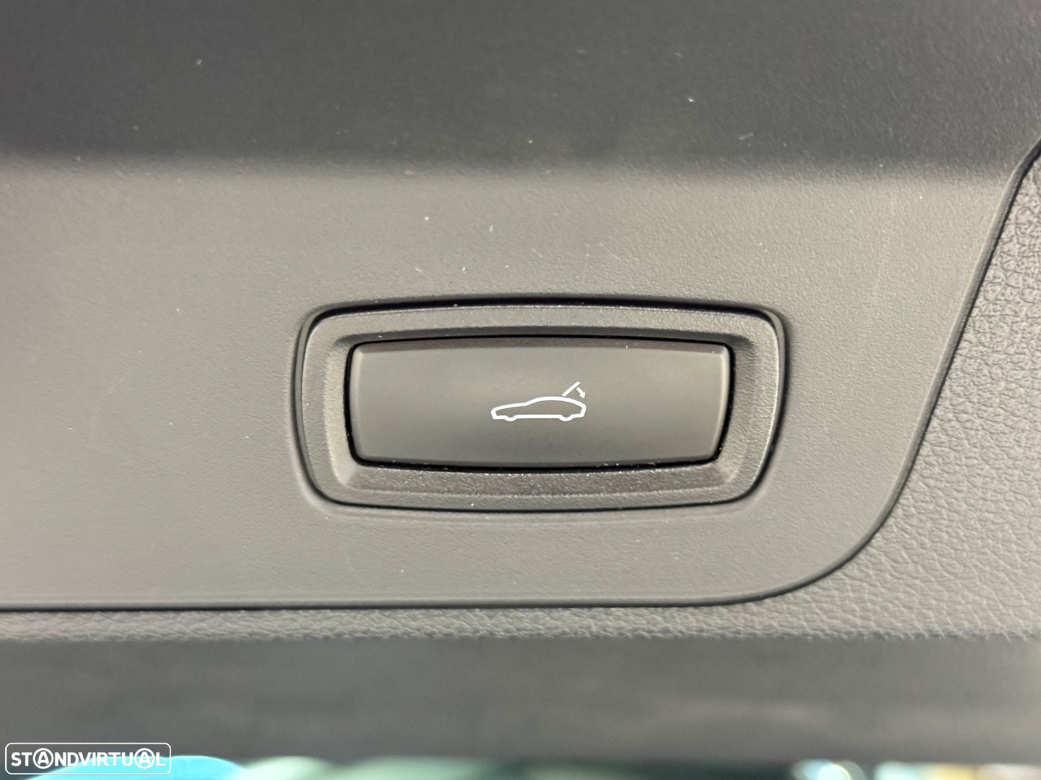 Porsche Panamera 4 E-Hybrid Platinum Edition com PDLS - 20