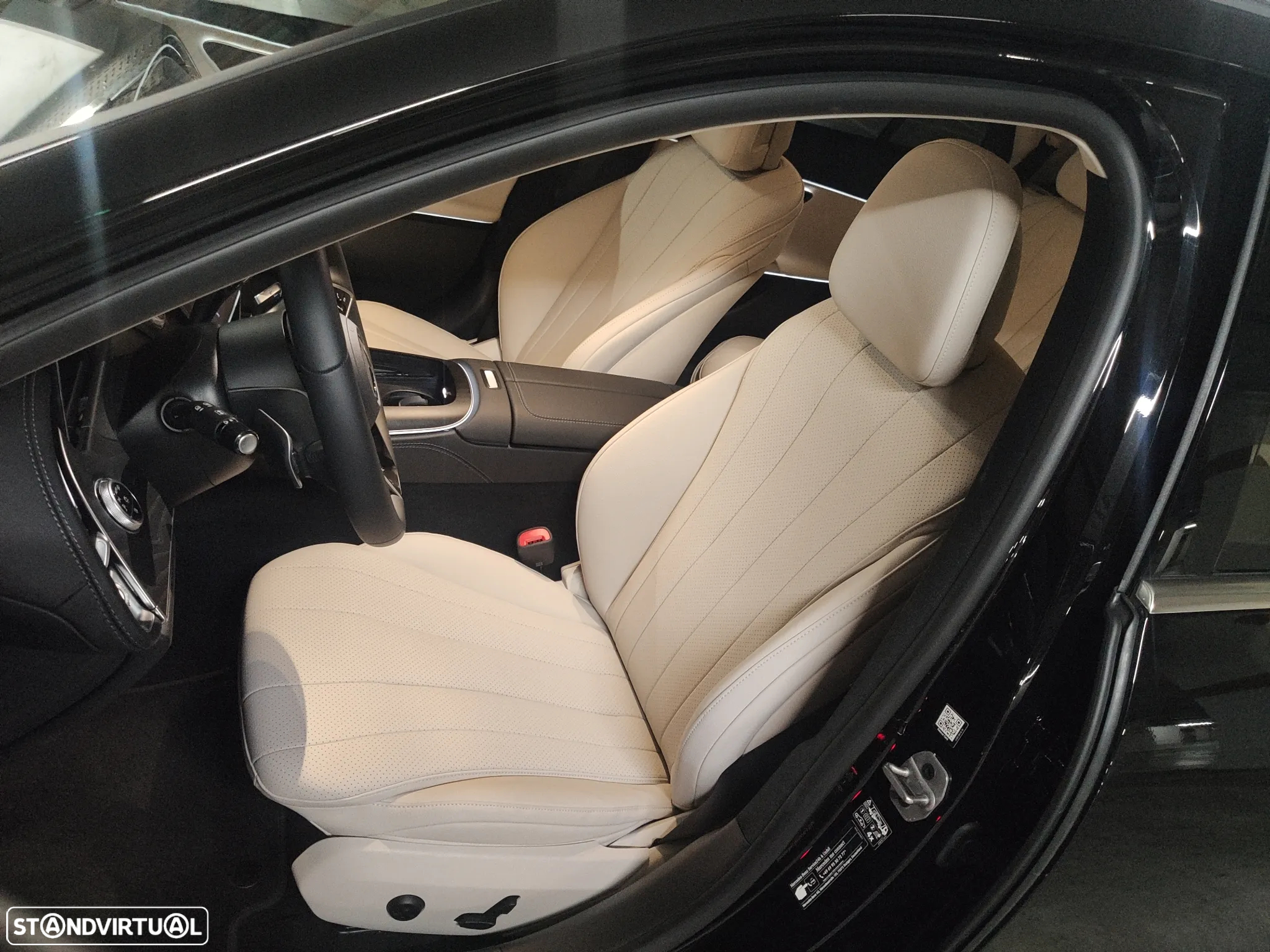 Mercedes-Benz E 300 - 6